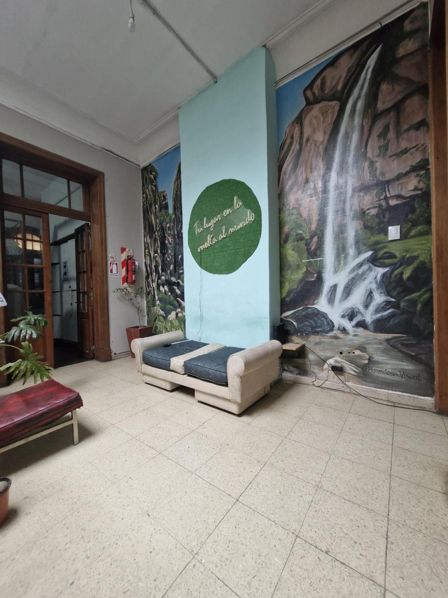 Rupestre Hostal *